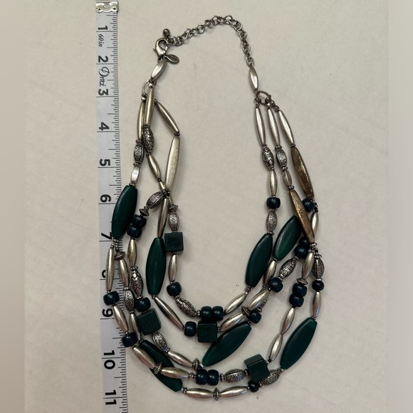 Chico’s Necklace Green & Silver Tone 21” - Picture 5 of 5